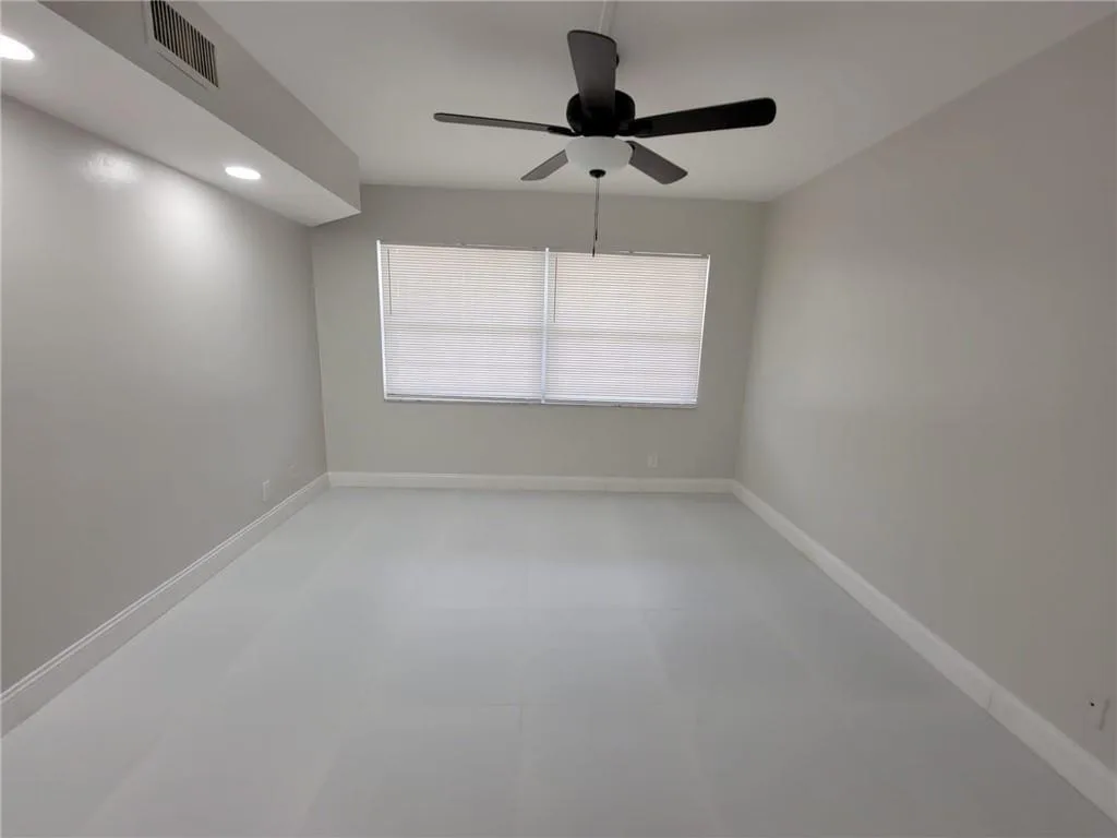 800 E CYPRESS Lane # 202, Pompano Beach, FL 33069 photo 8