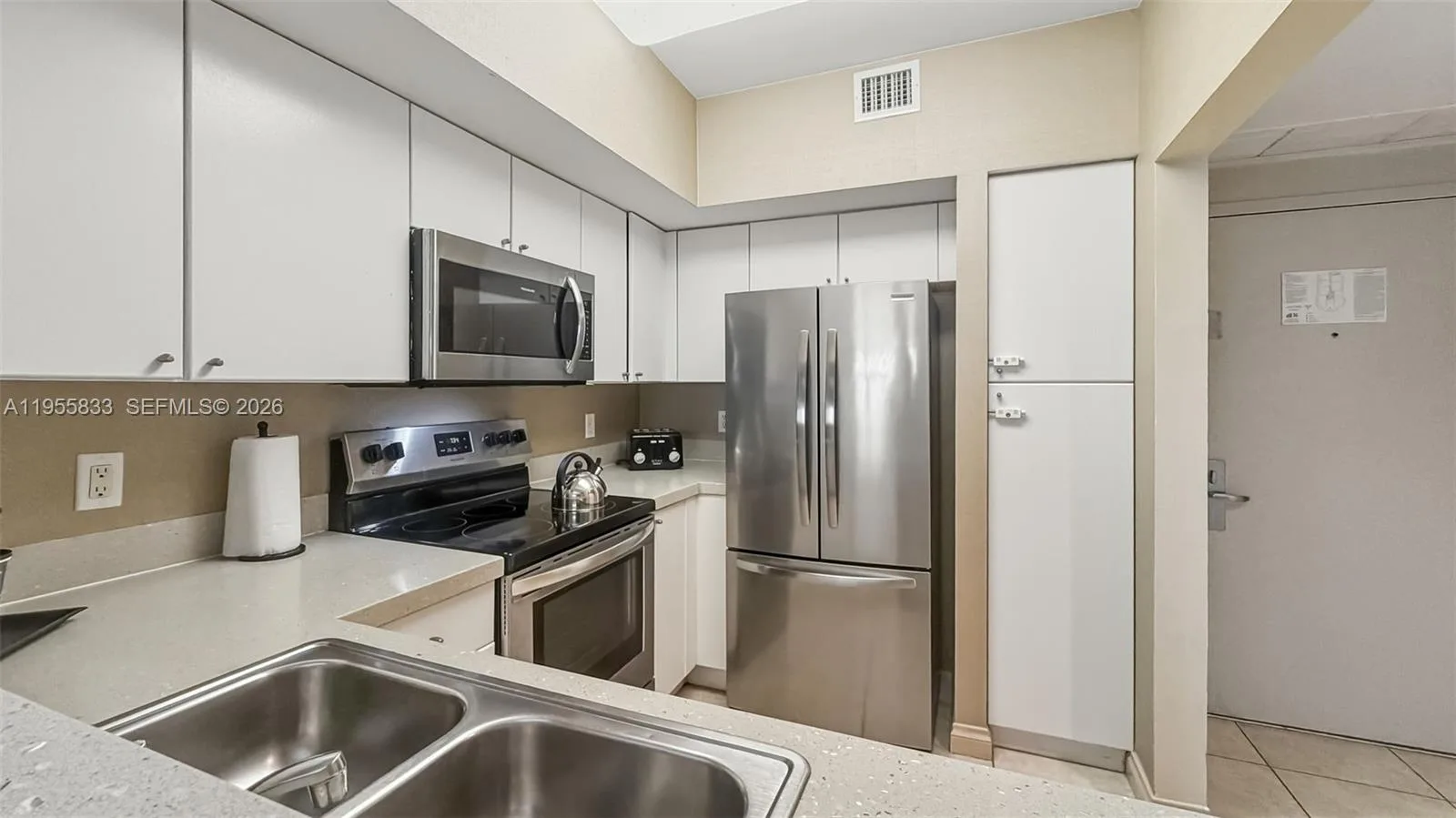 17375 Collins Ave # 2401, Sunny Isles Beach, FL 33160 photo 12