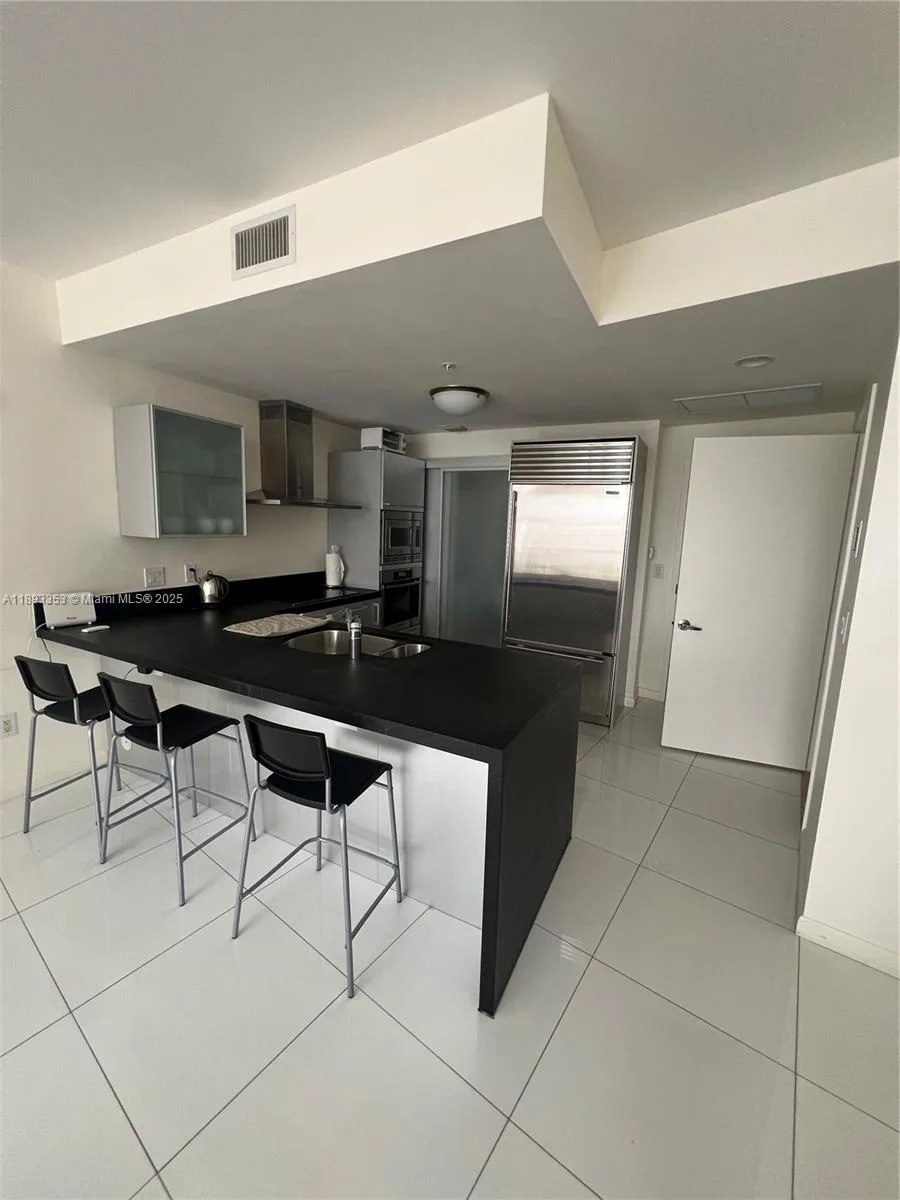 18201 Collins Ave # 908, Sunny Isles Beach, FL 33160 photo 5