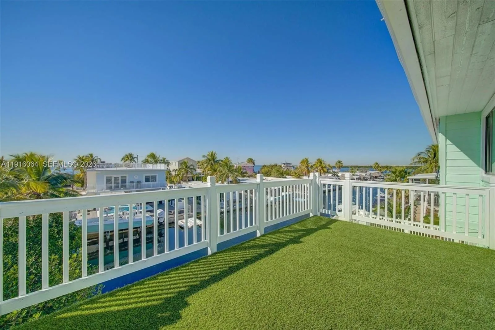 2 Snipe Rd, Key Largo, FL 33037