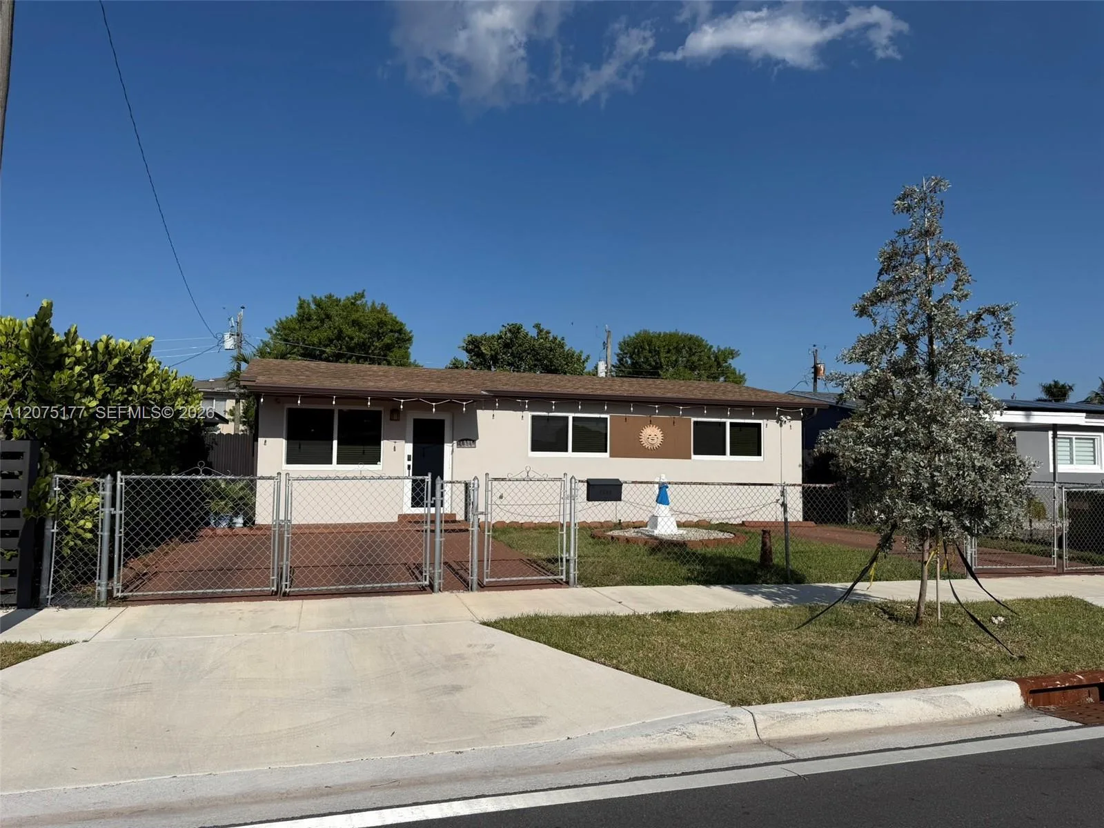 4585 E 9th Ln, Hialeah, FL 33013