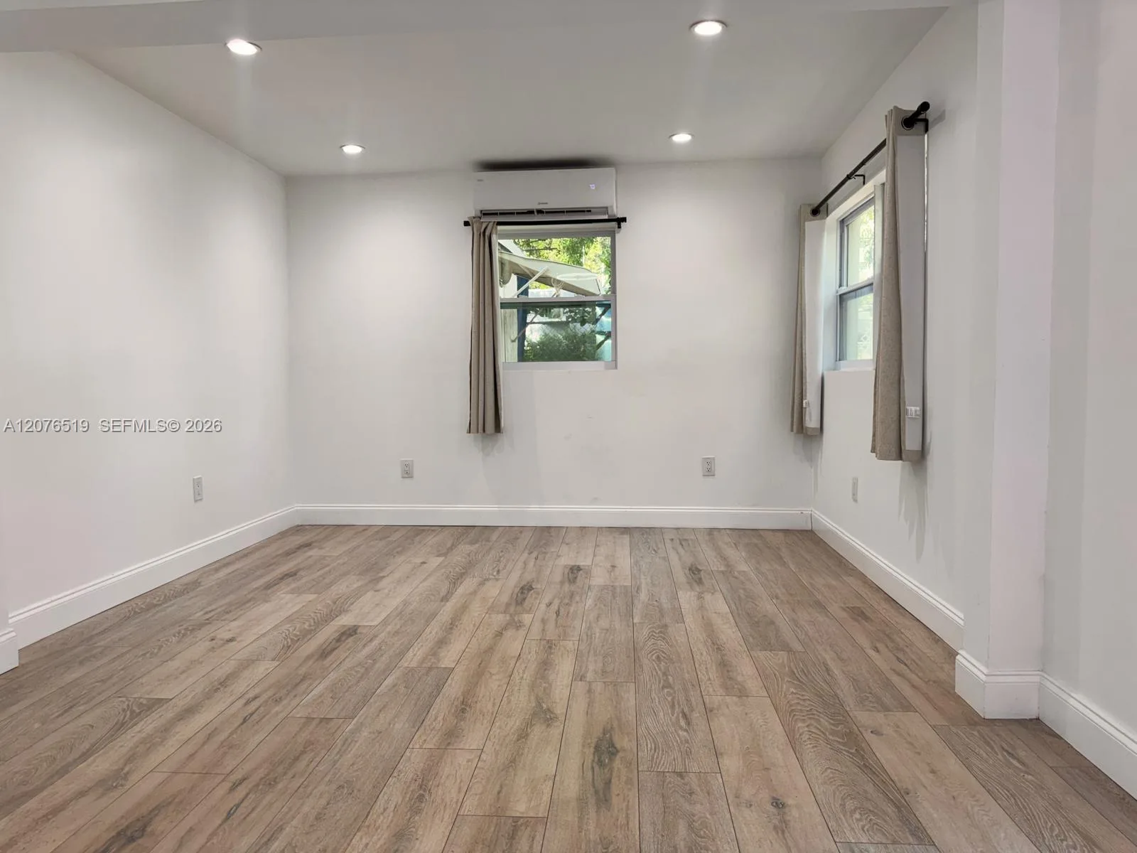 277 NE 55th St # 1-Front, Miami, FL 33137 photo 5