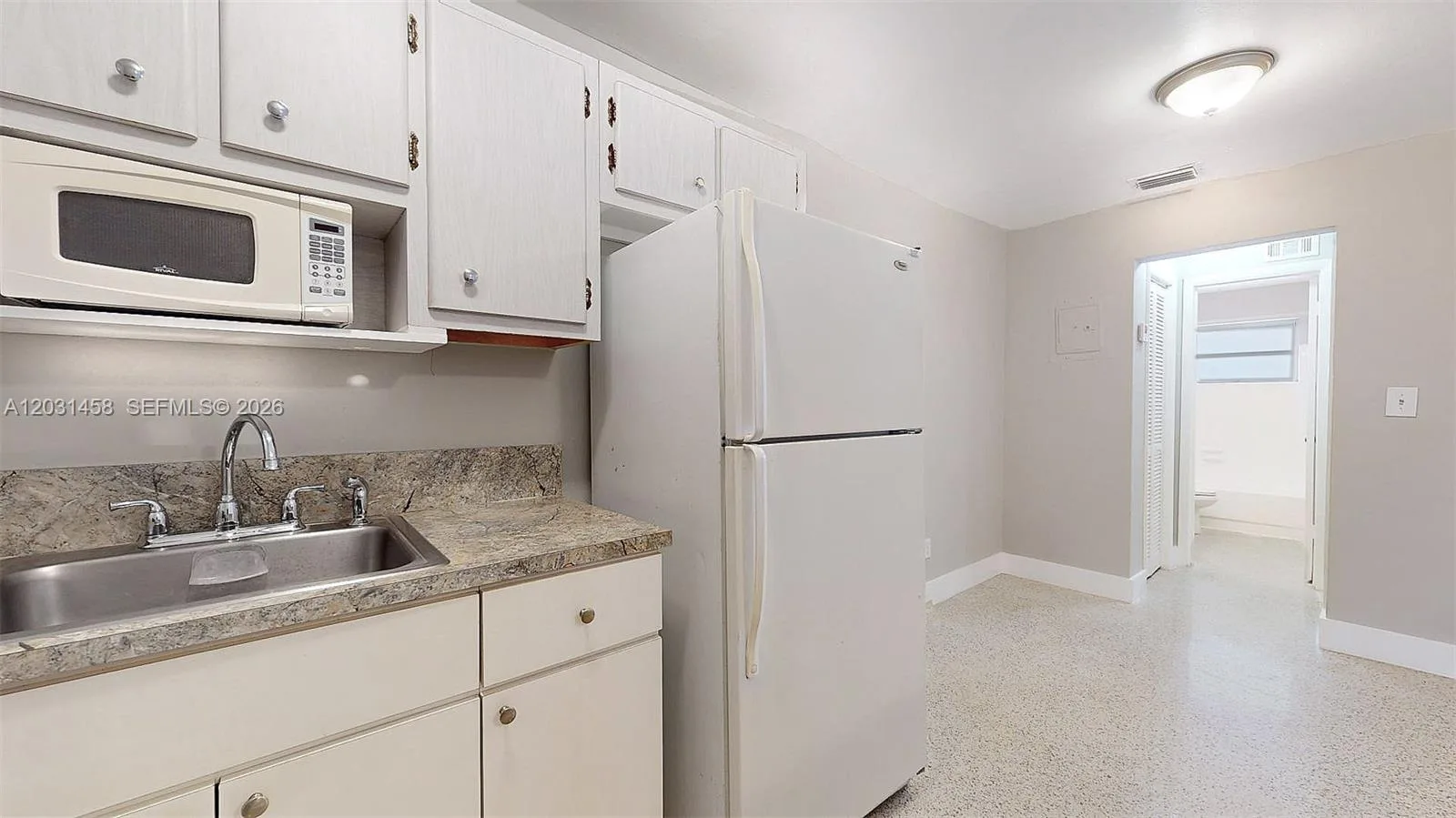 40 W 10th St # 3, Hialeah, FL 33010 photo 12