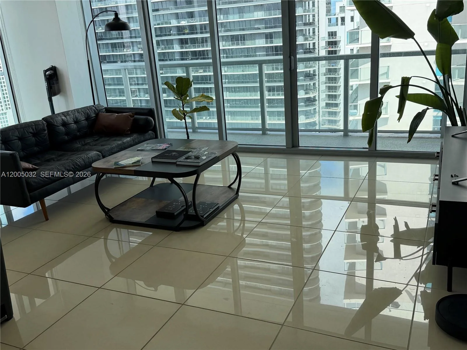 1111 SW 1st Ave # LPH3820-, Miami, FL 33130 photo 3