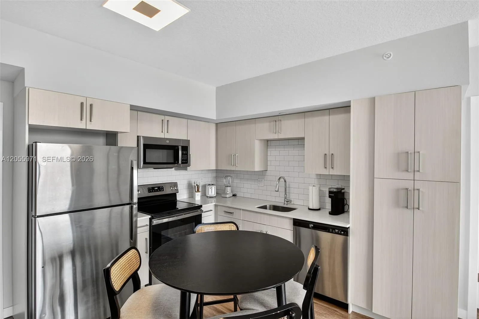 1110 NW 1st St # 409, Miami, FL 33128 photo 7