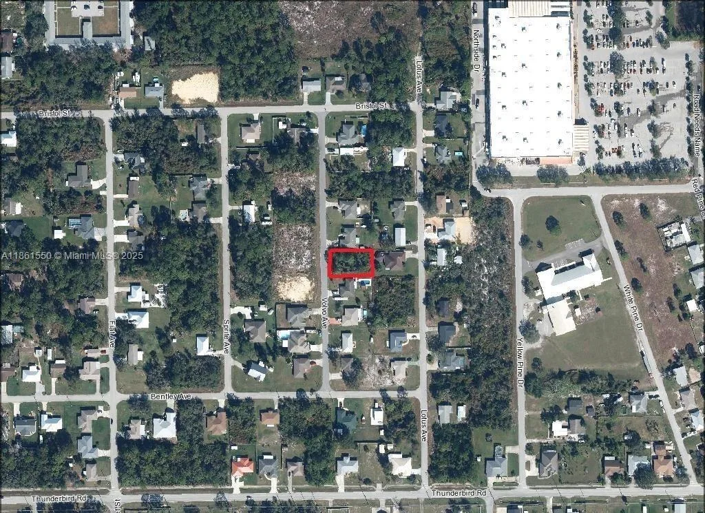 412 Volvo Ave, Sebring, FL 33872