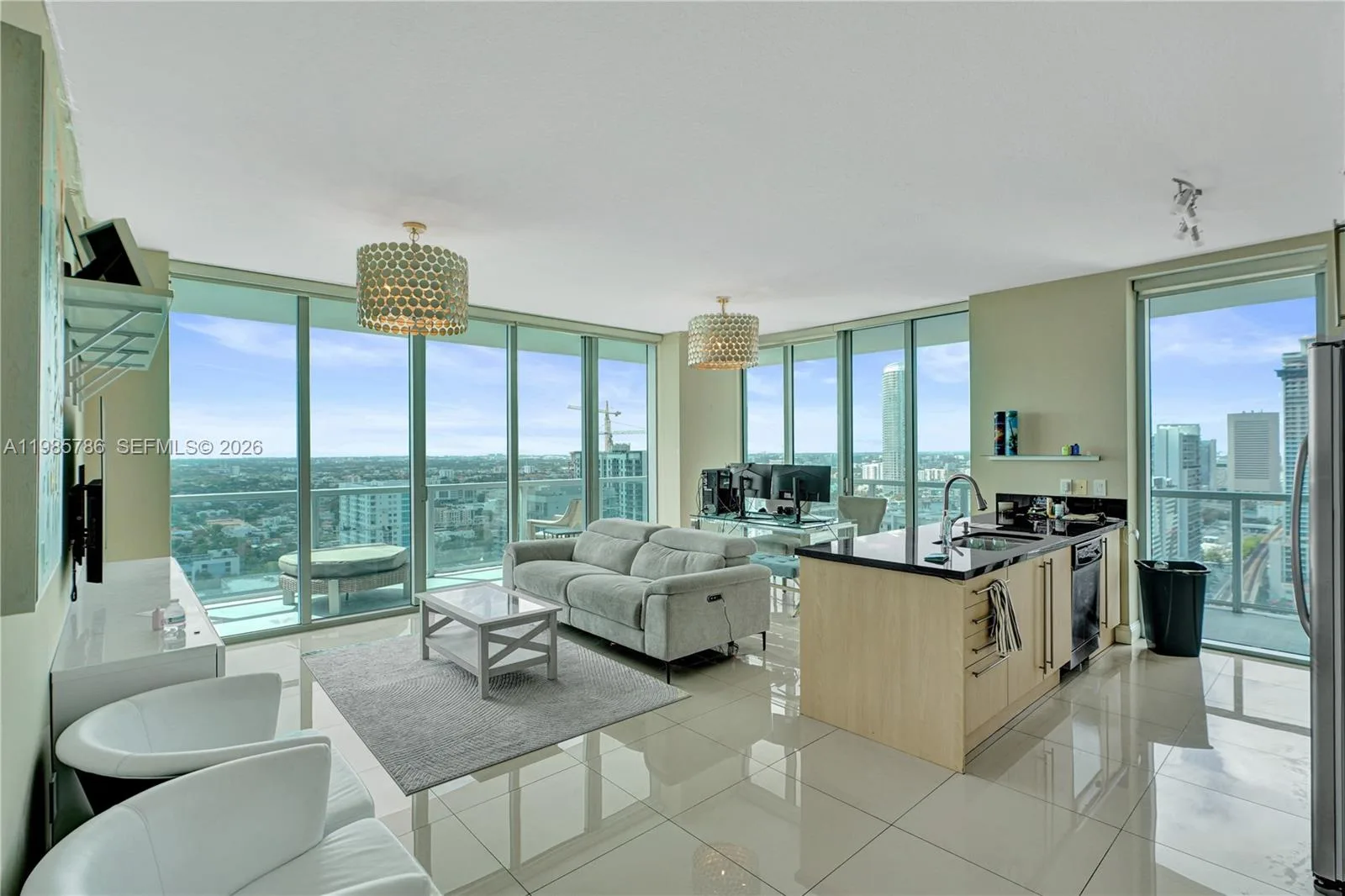 79 SW 12th St # 3412-S, Miami, FL 33130
