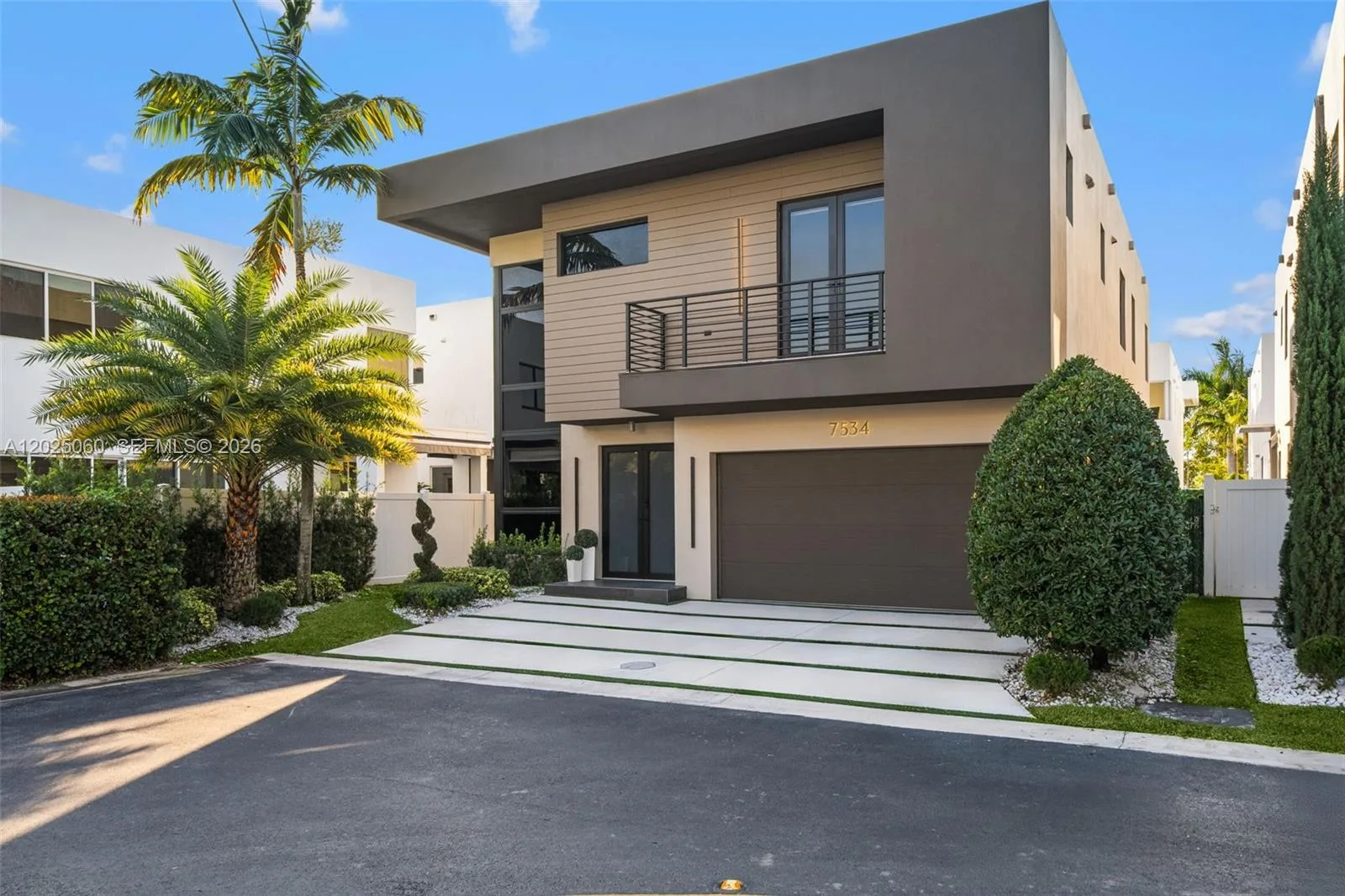 7534 NW 98th Ave, Doral, FL 33178