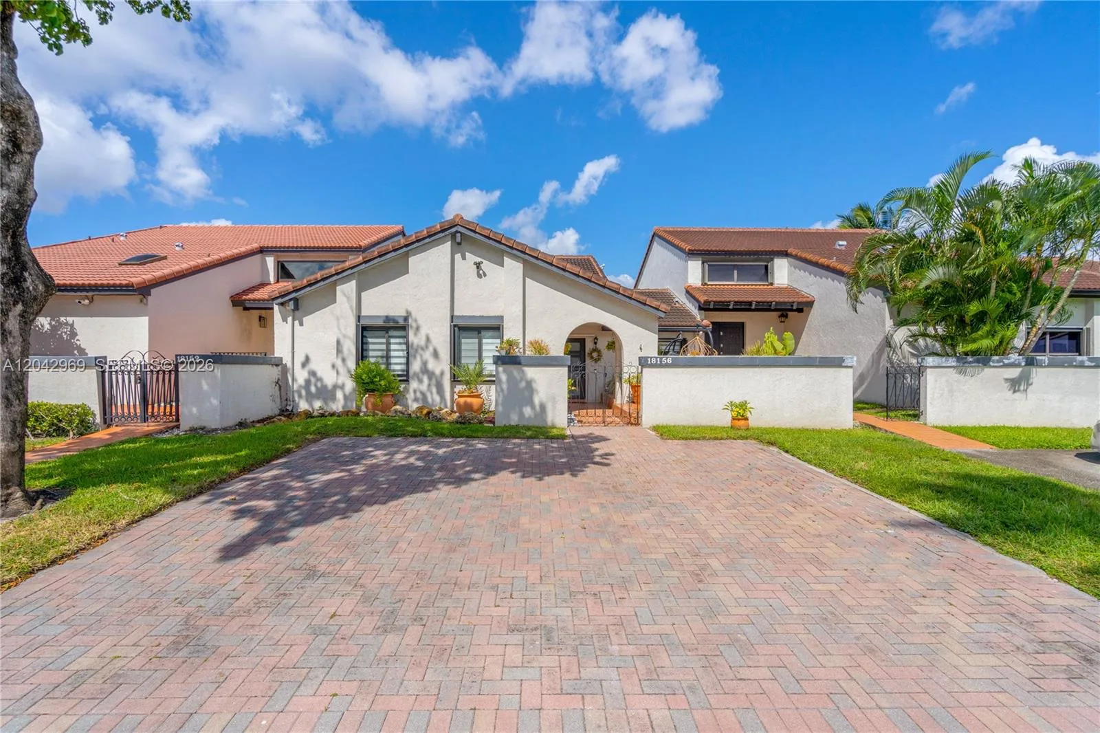 18156 NW 66th Ct, Hialeah, FL 33015