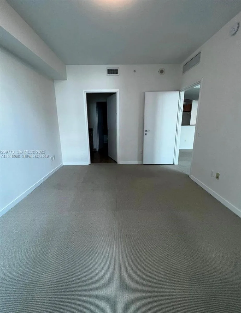 300 S Biscayne Blvd # T-1606, Miami, FL 33131 photo 7