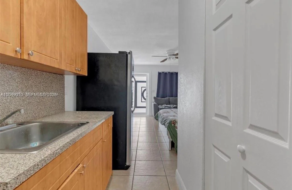329 W 18th St, Hialeah, FL 33010 photo 5
