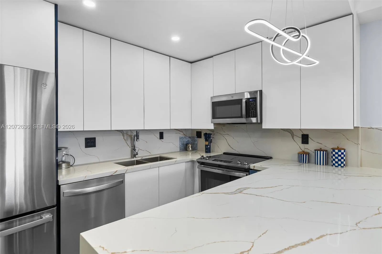19380 Collins Ave # 826, Sunny Isles Beach, FL 33160 photo 4