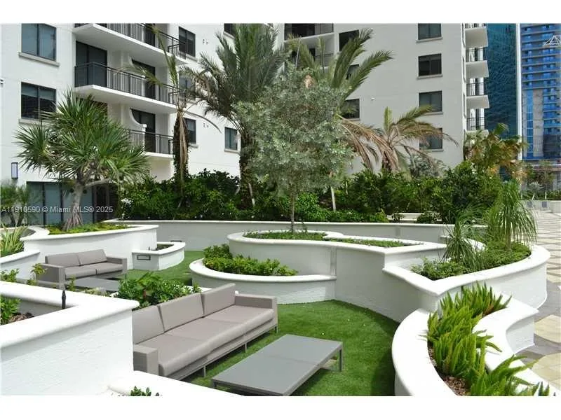999 SW 1st Ave # 3210, Miami, FL 33130 photo 13