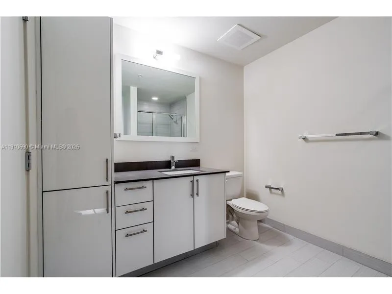 999 SW 1st Ave # 3210, Miami, FL 33130 photo 5