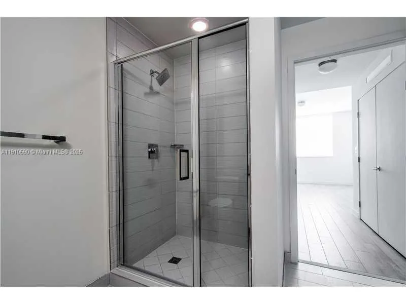 999 SW 1st Ave # 3210, Miami, FL 33130 photo 6
