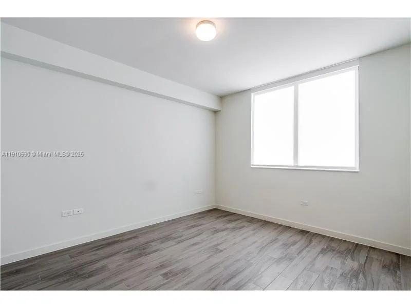 999 SW 1st Ave # 3210, Miami, FL 33130 photo 8