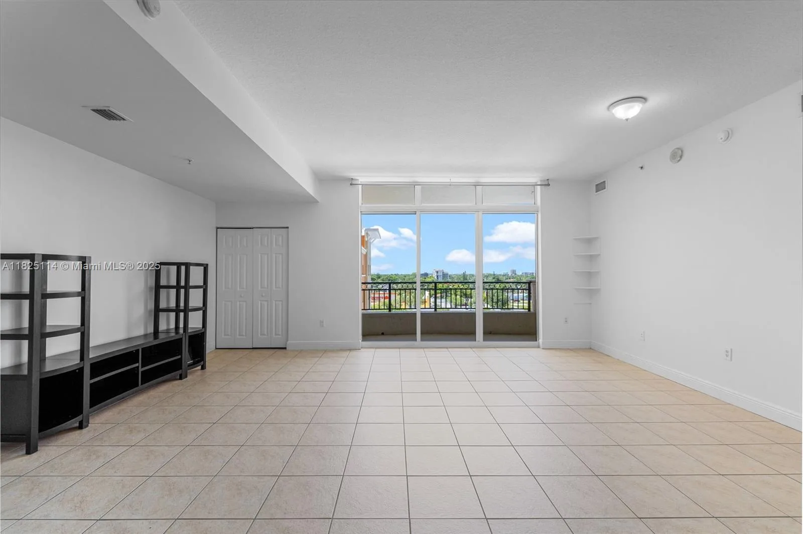3232 SW 22nd Ter # 604, Miami, FL 33145 photo 7