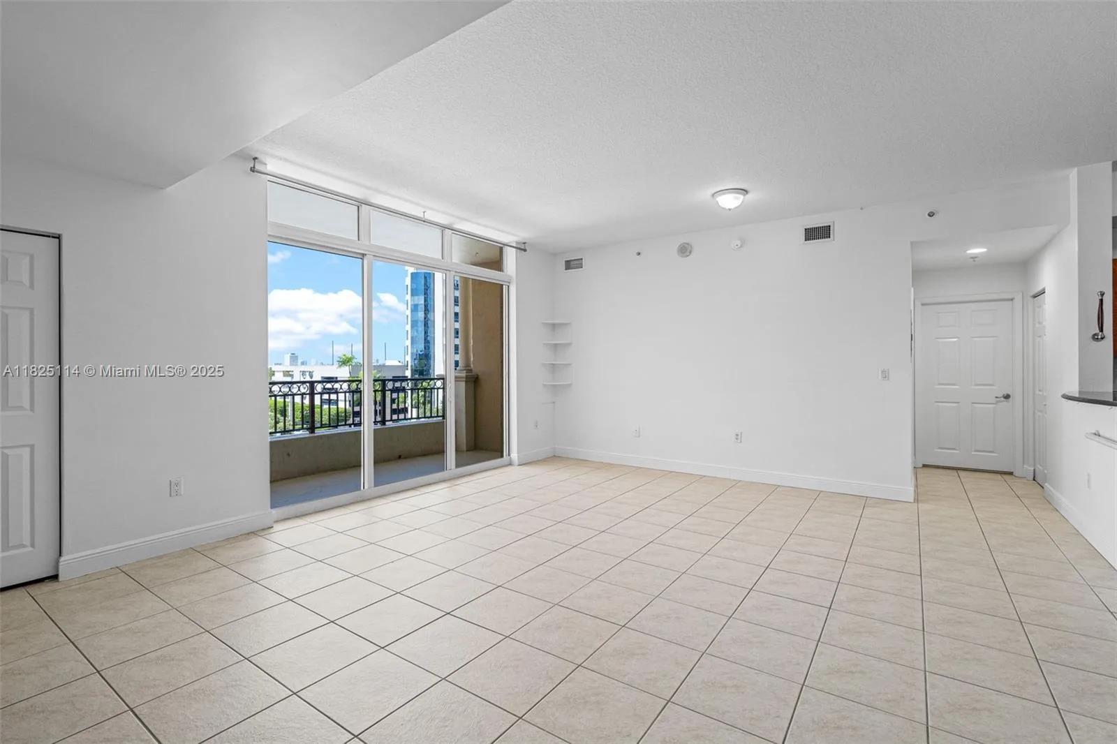 3232 SW 22nd Ter # 604, Miami, FL 33145 photo 8