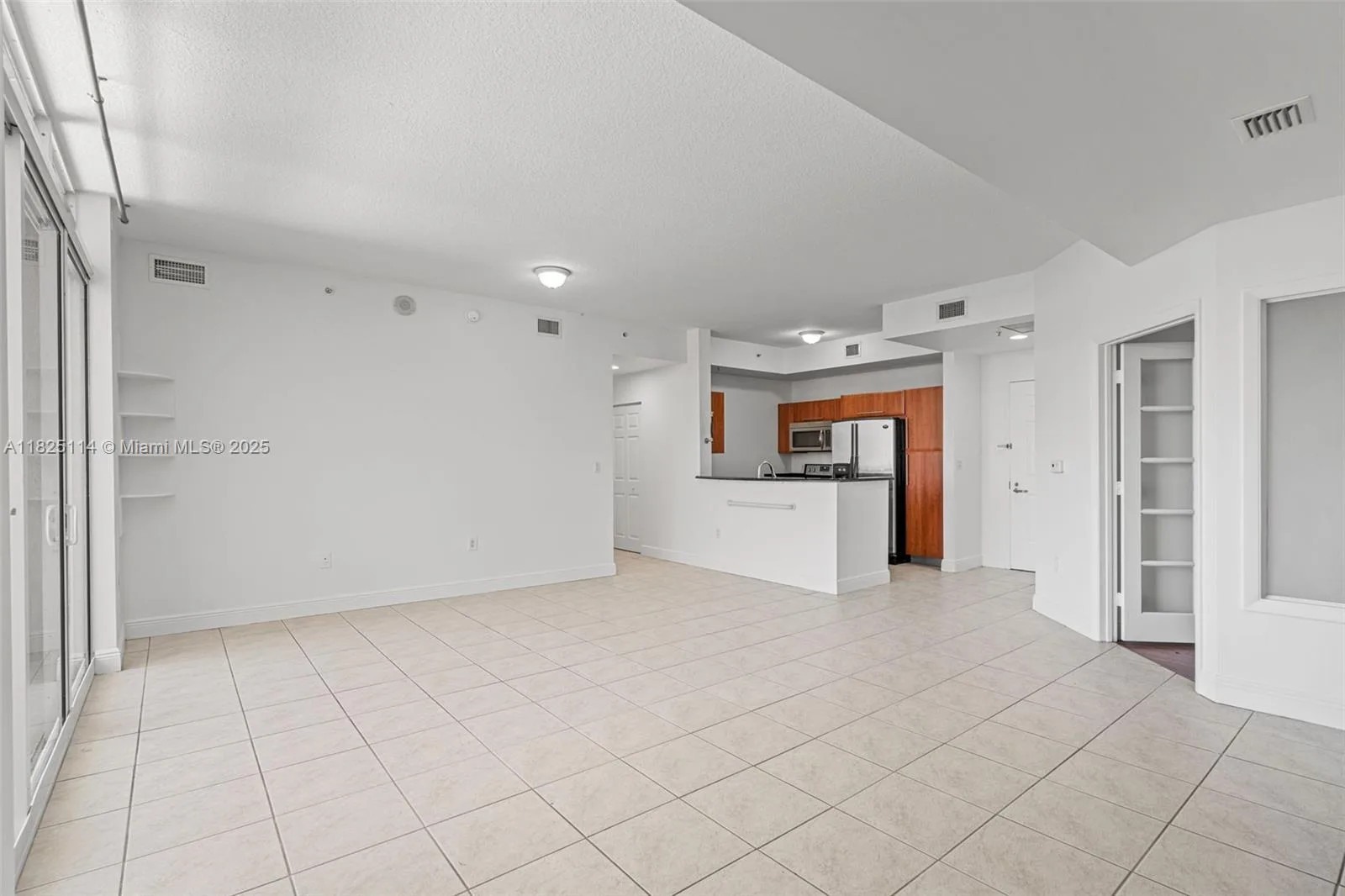3232 SW 22nd Ter # 604, Miami, FL 33145 photo 9