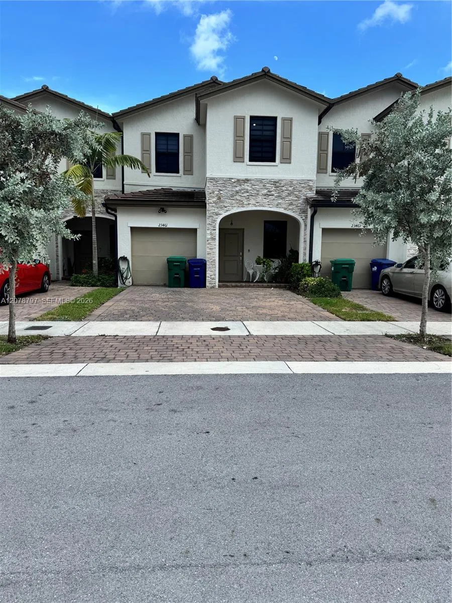 23461 SW 129th Pl, Homestead, FL 33032