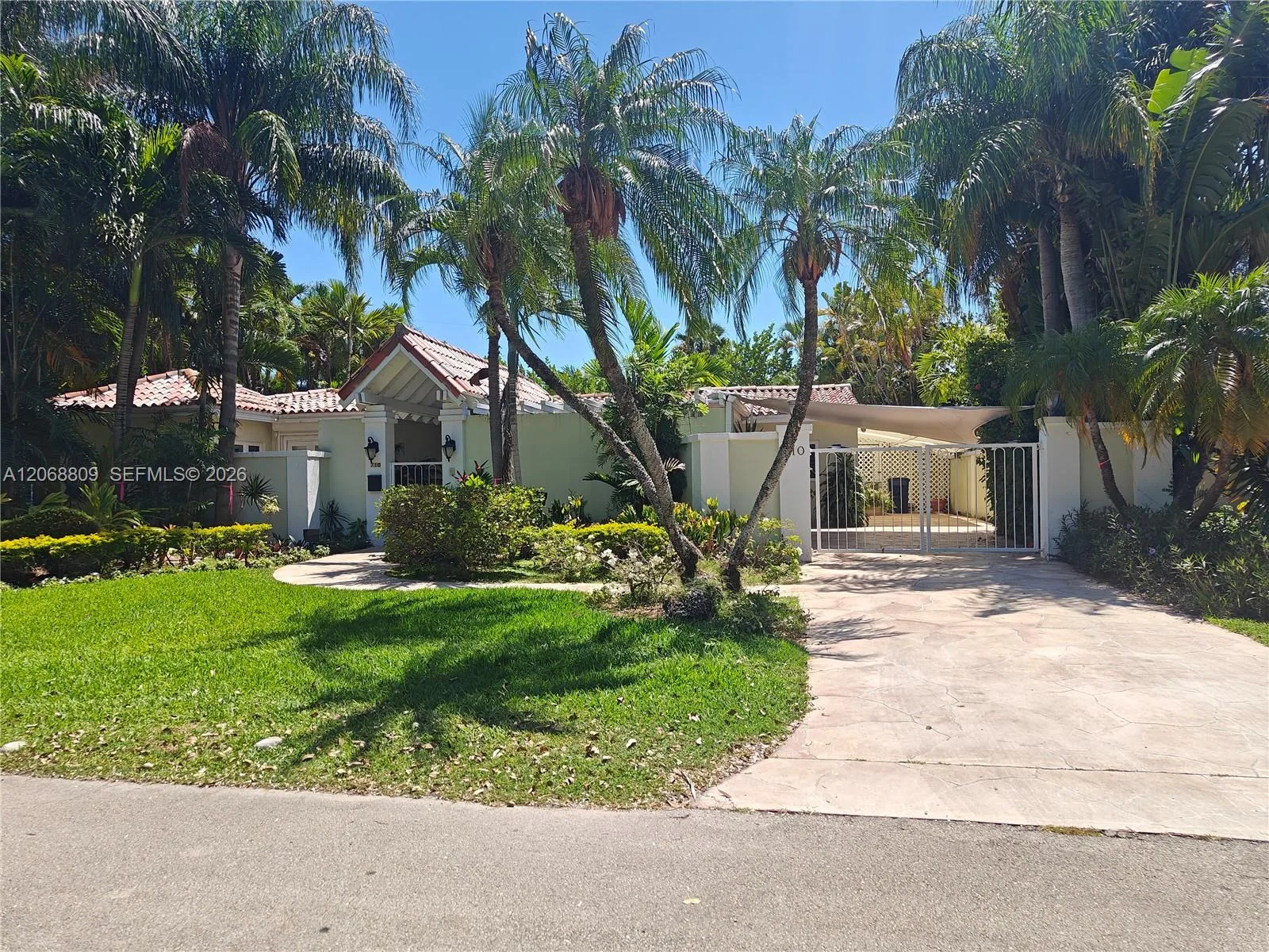 710 Allendale Rd # 710, Key Biscayne, FL 33149