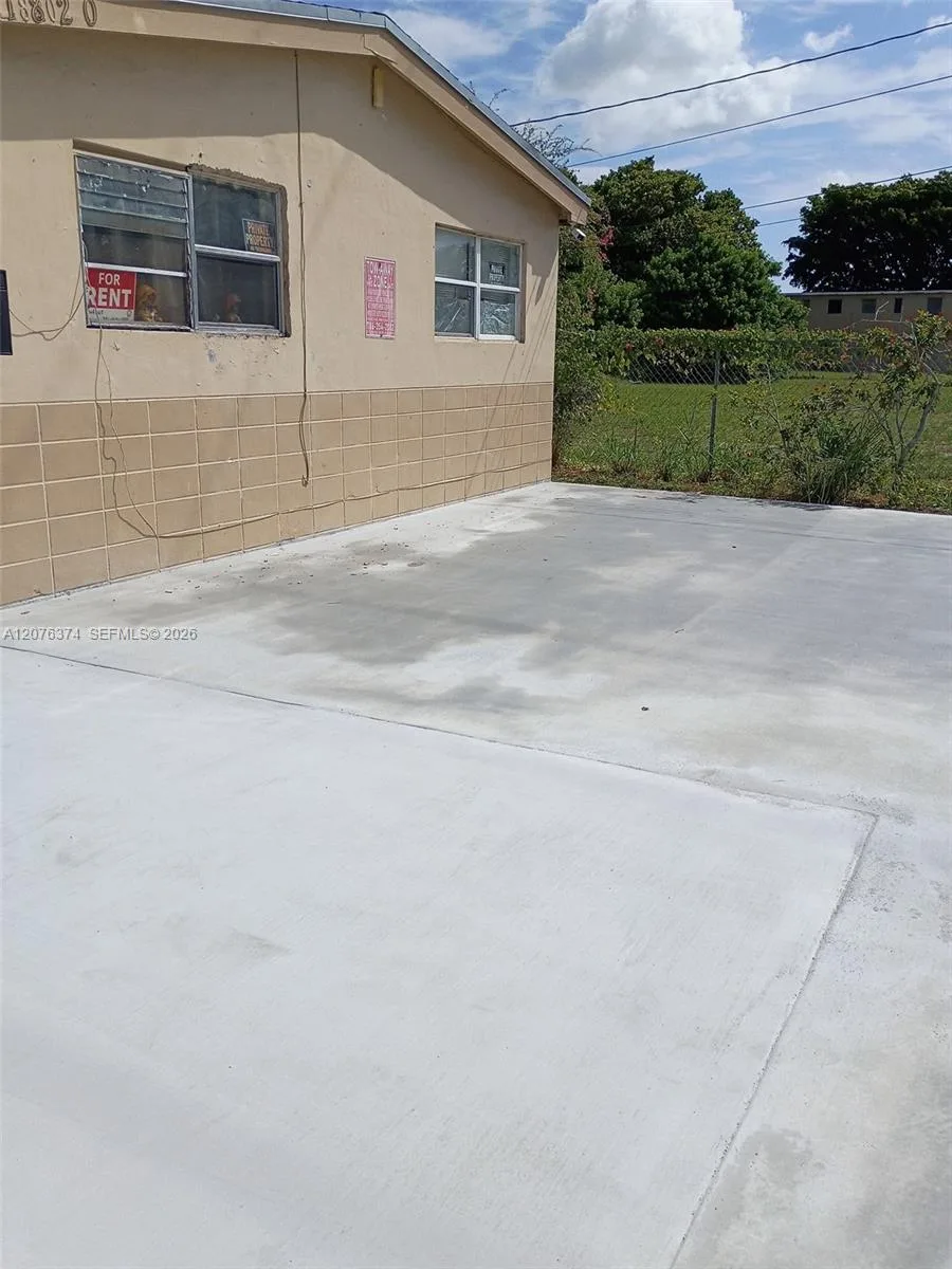 1815-1820 Ali Baba Ave, Opa-Locka, FL 33054