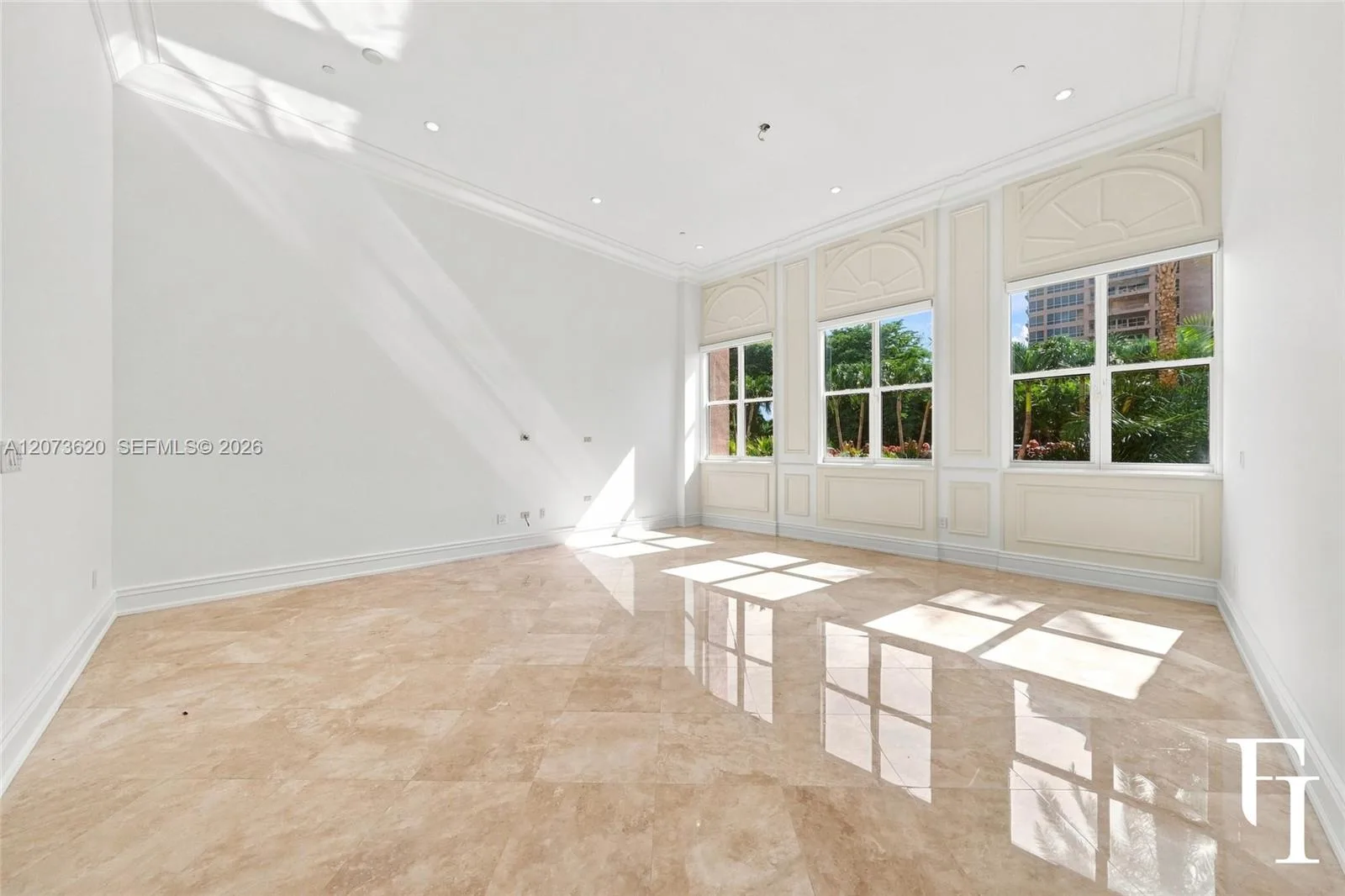 60 Edgewater Dr # East, Coral Gables, FL 33133