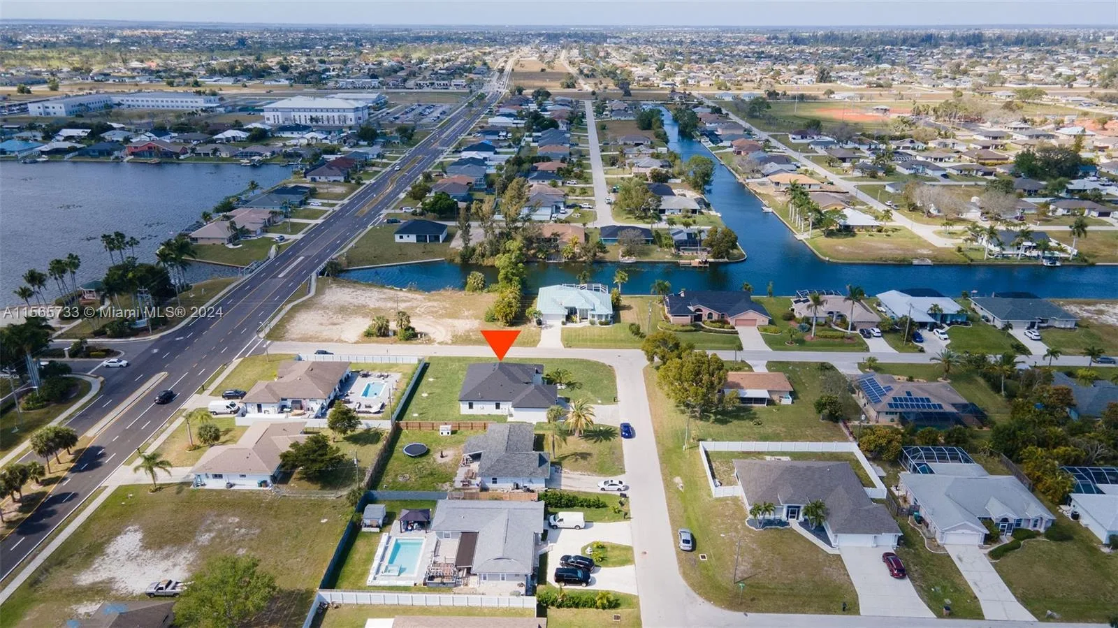 430 SW 15th ter, Cape Coral, FL 33991 photo 3