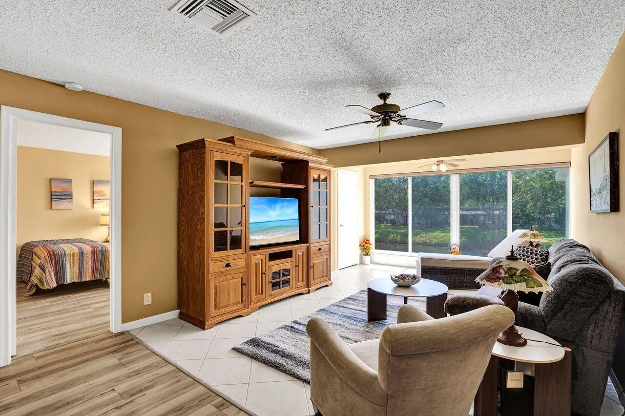 1050 Citrus Way # 203, Delray Beach, FL 33445