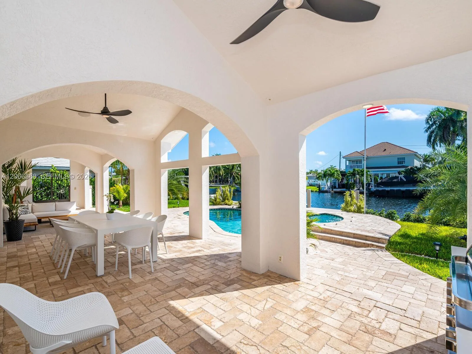 2118 NE 15th St, Fort Lauderdale, FL 33304 photo 5