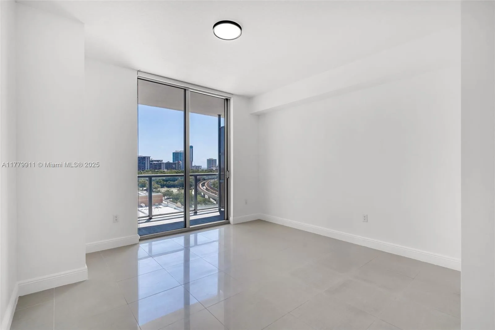 79 SW 12th St # 1204-S, Miami, FL 33130 photo 7