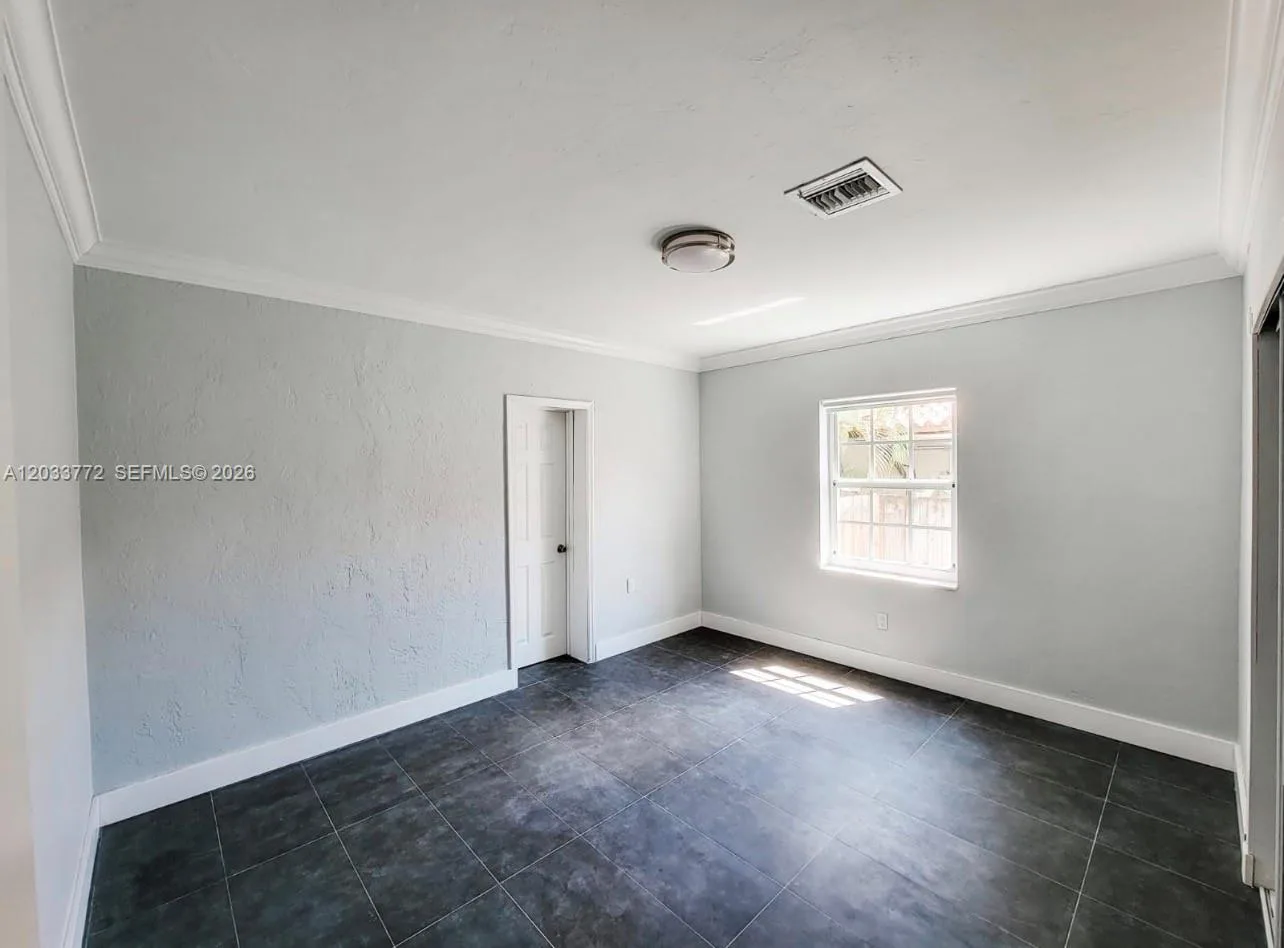 3685 SW 1st Ave, Miami, FL 33145 photo 7