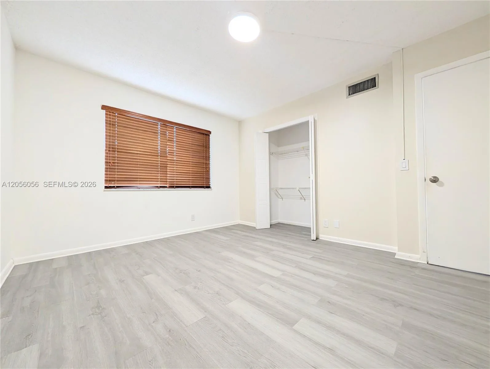 310 Lakeview Dr # 105, Weston, FL 33326 photo 12