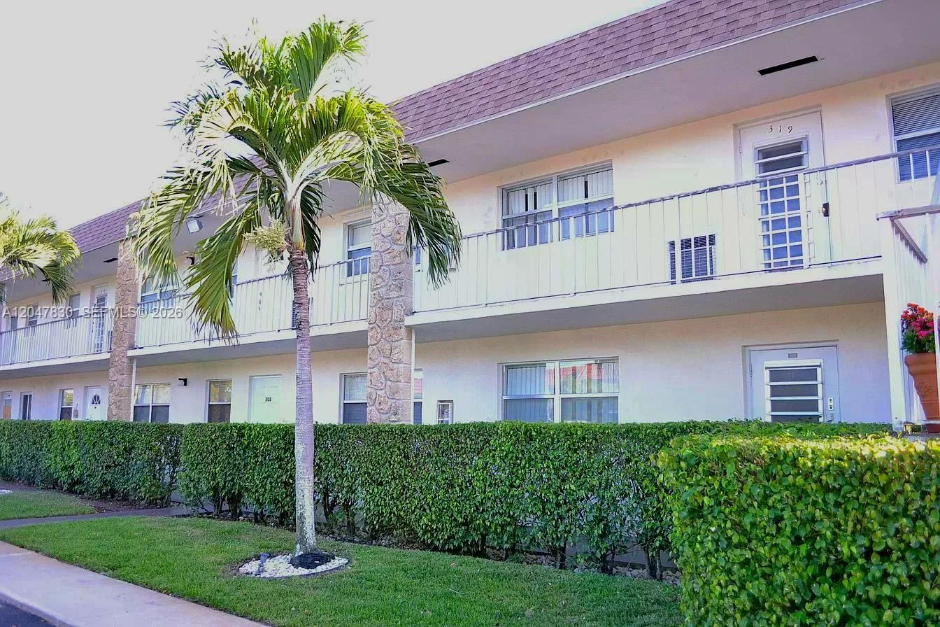 9855 Sandalfoot Blvd # 308, Boca Raton, FL 33428