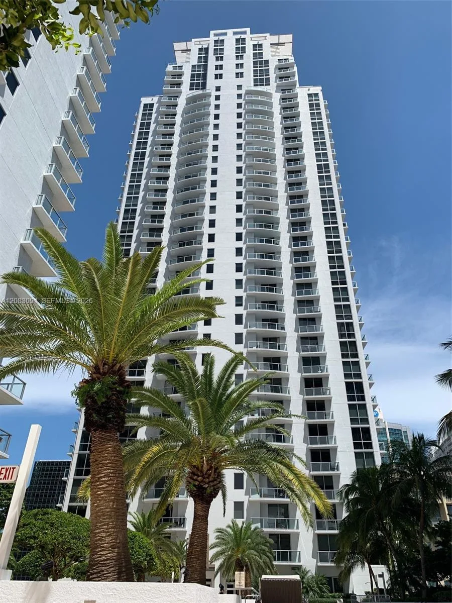 1060 Brickell Ave # 1713, Miami, FL 33131