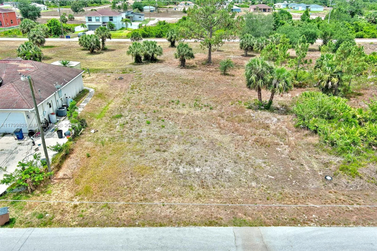 914 S Mercury Ave, Lehigh Acres, FL 33974 photo 5