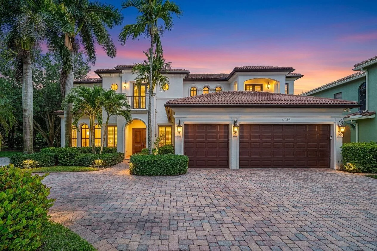 17738 Lake Azure Way, Boca Raton, FL 33496