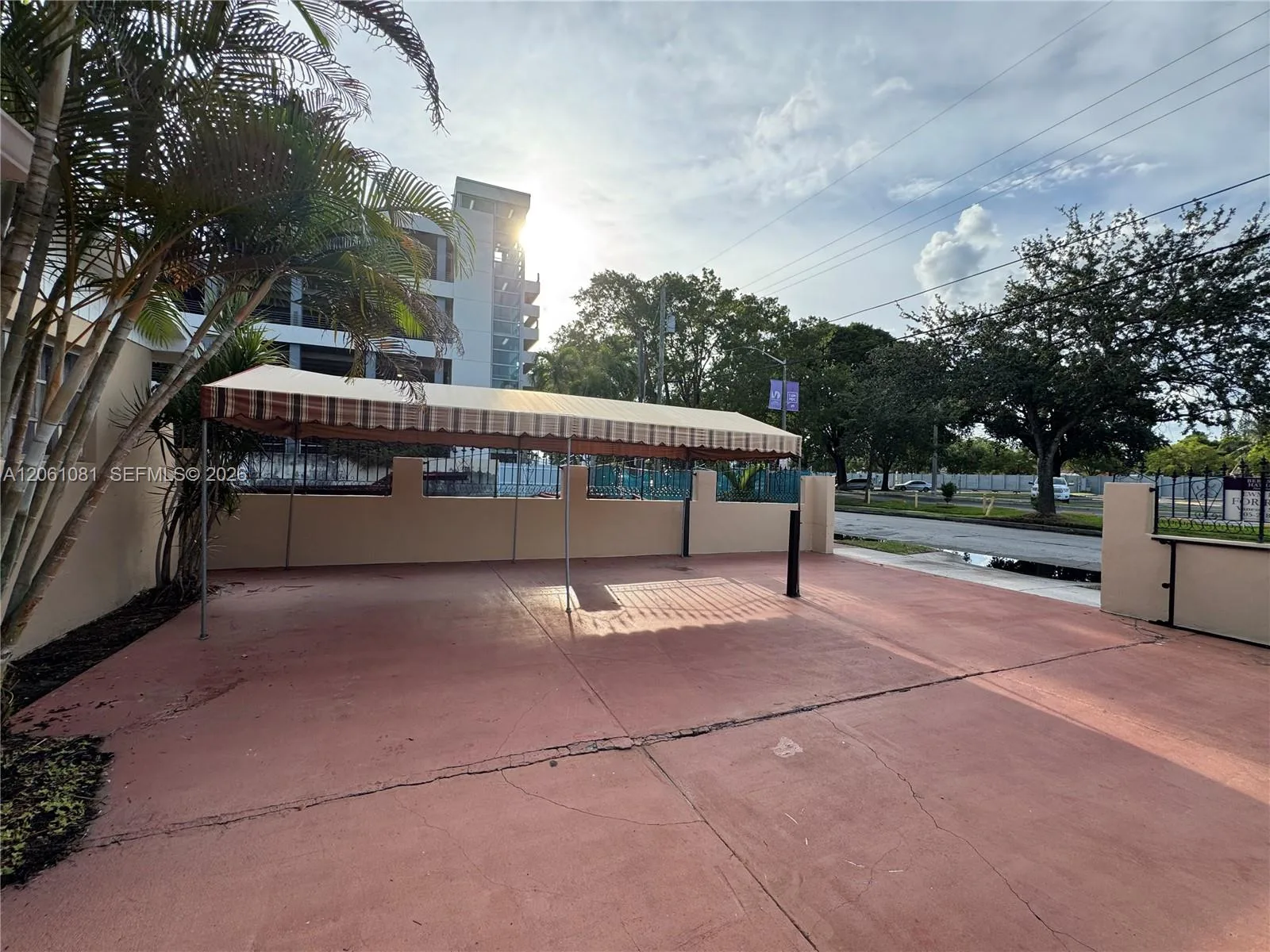 2524 SW 6th St, Miami, FL 33135 photo 5