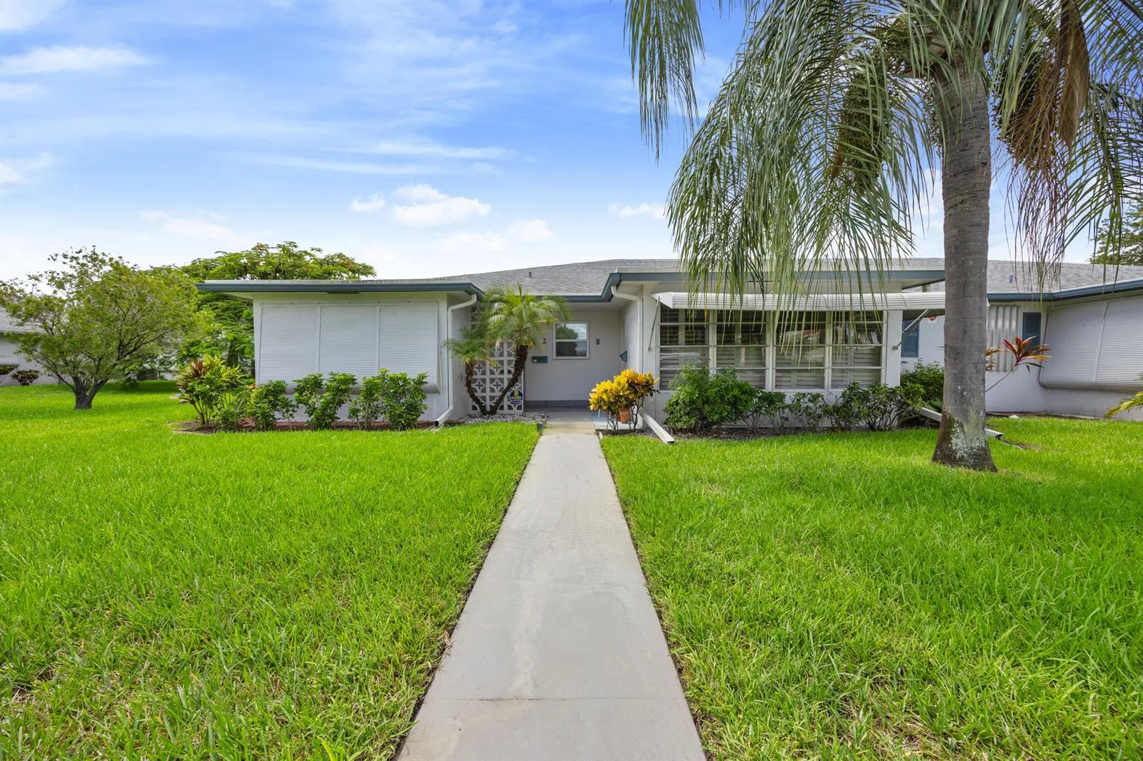 1082 NORTH Drive # B, Delray Beach, FL 33445