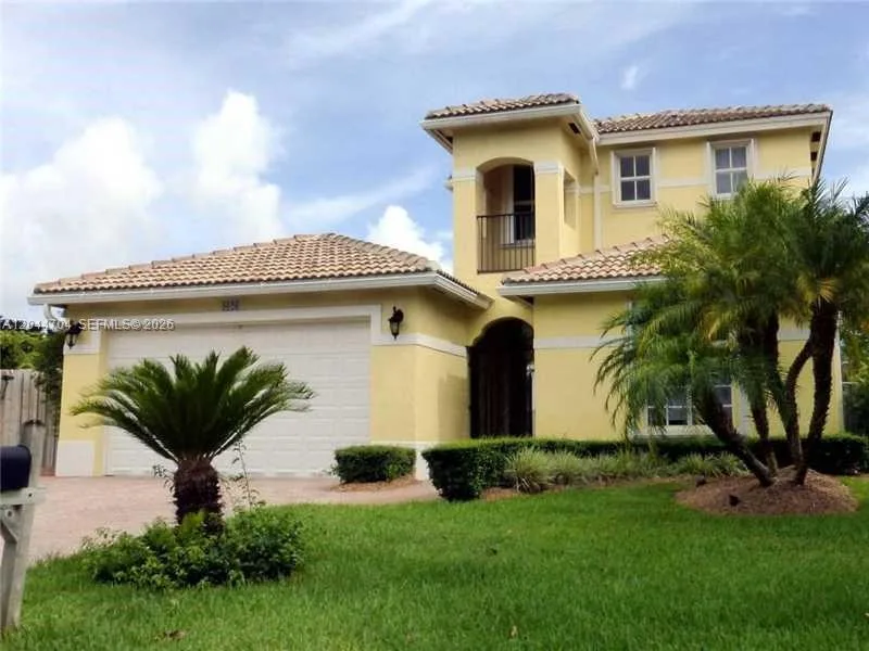 9026 SW 160th Ter, Palmetto Bay, FL 33157 photo 2