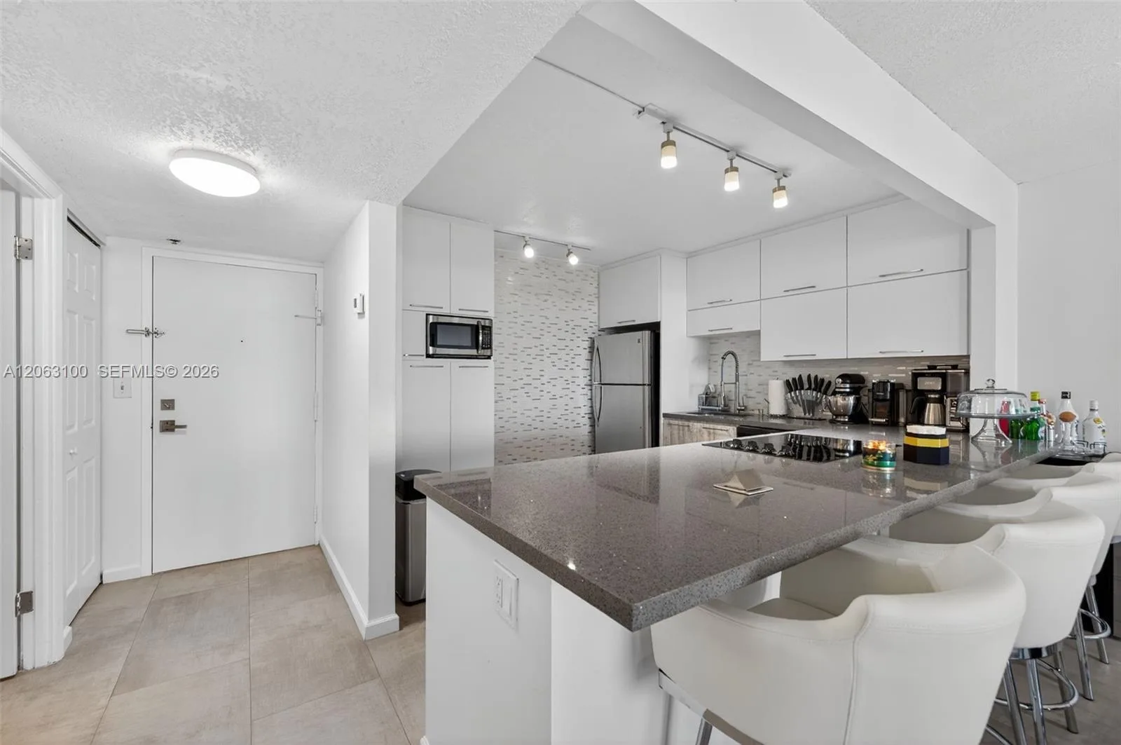 2851 NE 183rd St # 605E, Aventura, FL 33160 photo 2