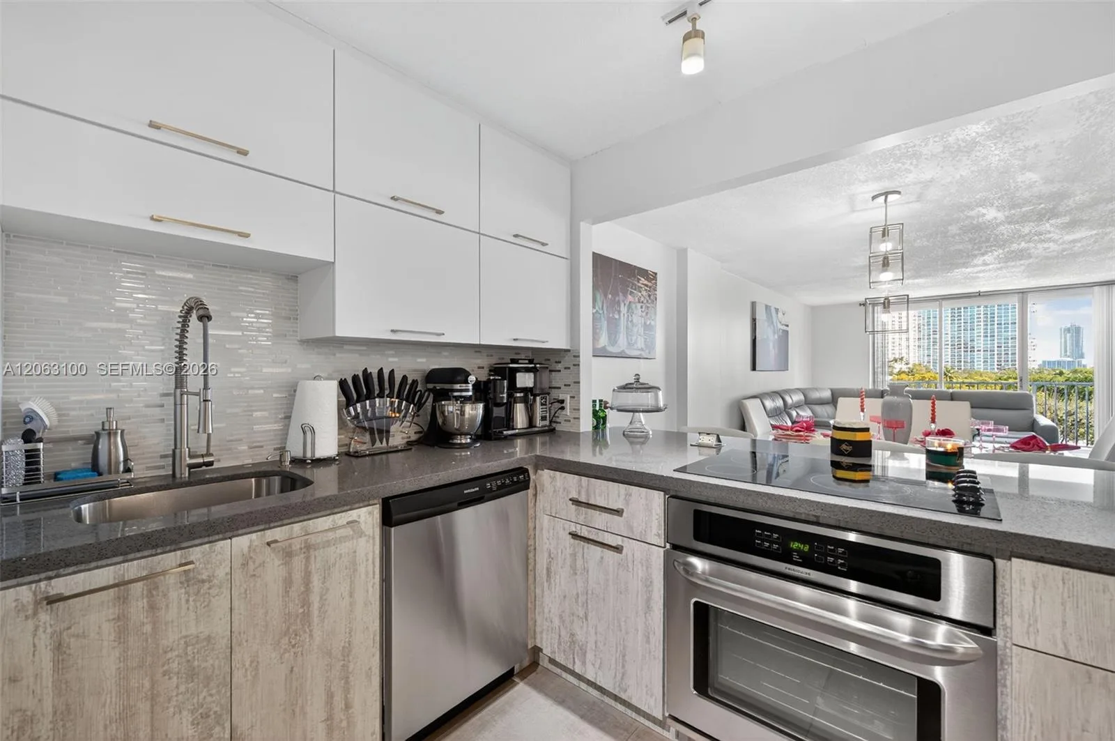 2851 NE 183rd St # 605E, Aventura, FL 33160 photo 3