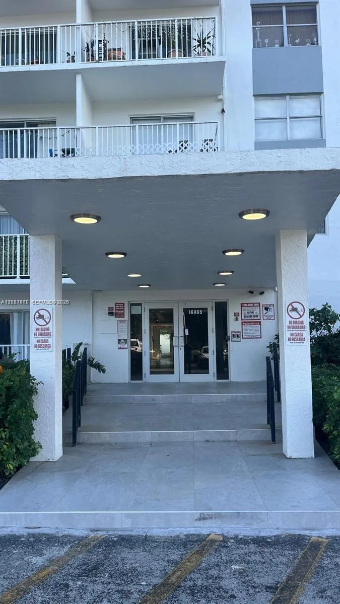 16465 NE 22nd Ave # 405, North Miami Beach, FL 33160 photo 3