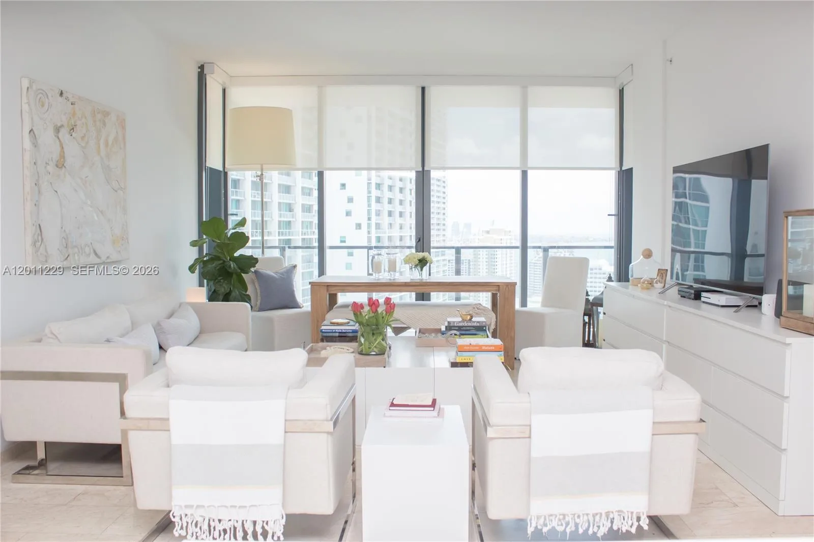 68 SE 6th St # 2209, Miami, FL 33131