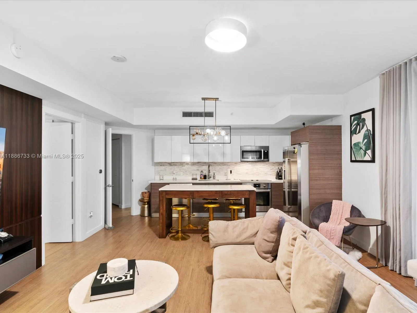 1010 SW 2nd Ave # 1908, Miami, FL 33130 photo 10