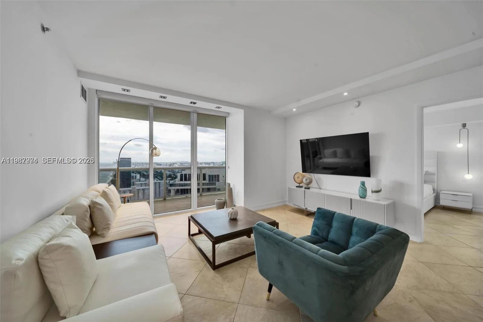 1830 S Ocean Dr # 4704, Hallandale Beach, FL 33009 photo 9