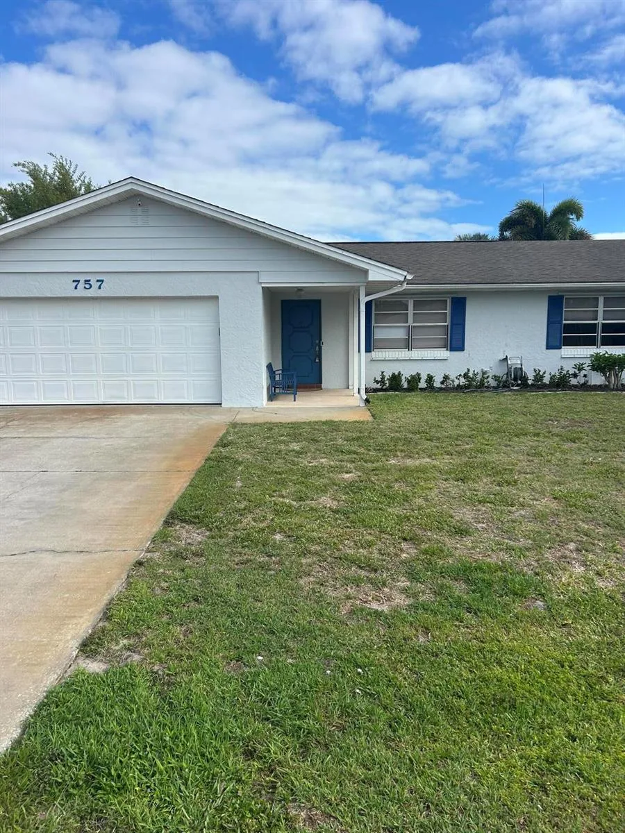757 NE Maranta Terrado, Jensen Beach, FL 34957 photo 2