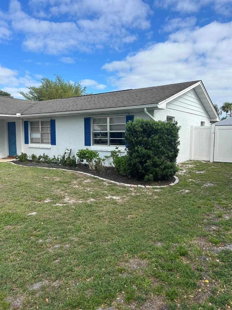 757 NE Maranta Terrado, Jensen Beach, FL 34957 photo 3