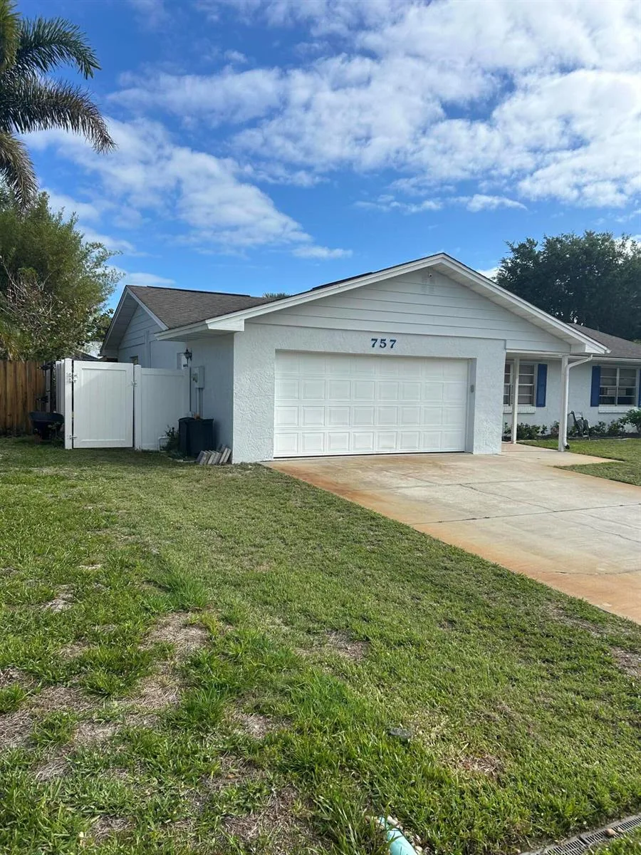 757 NE Maranta Terrado, Jensen Beach, FL 34957 photo 4