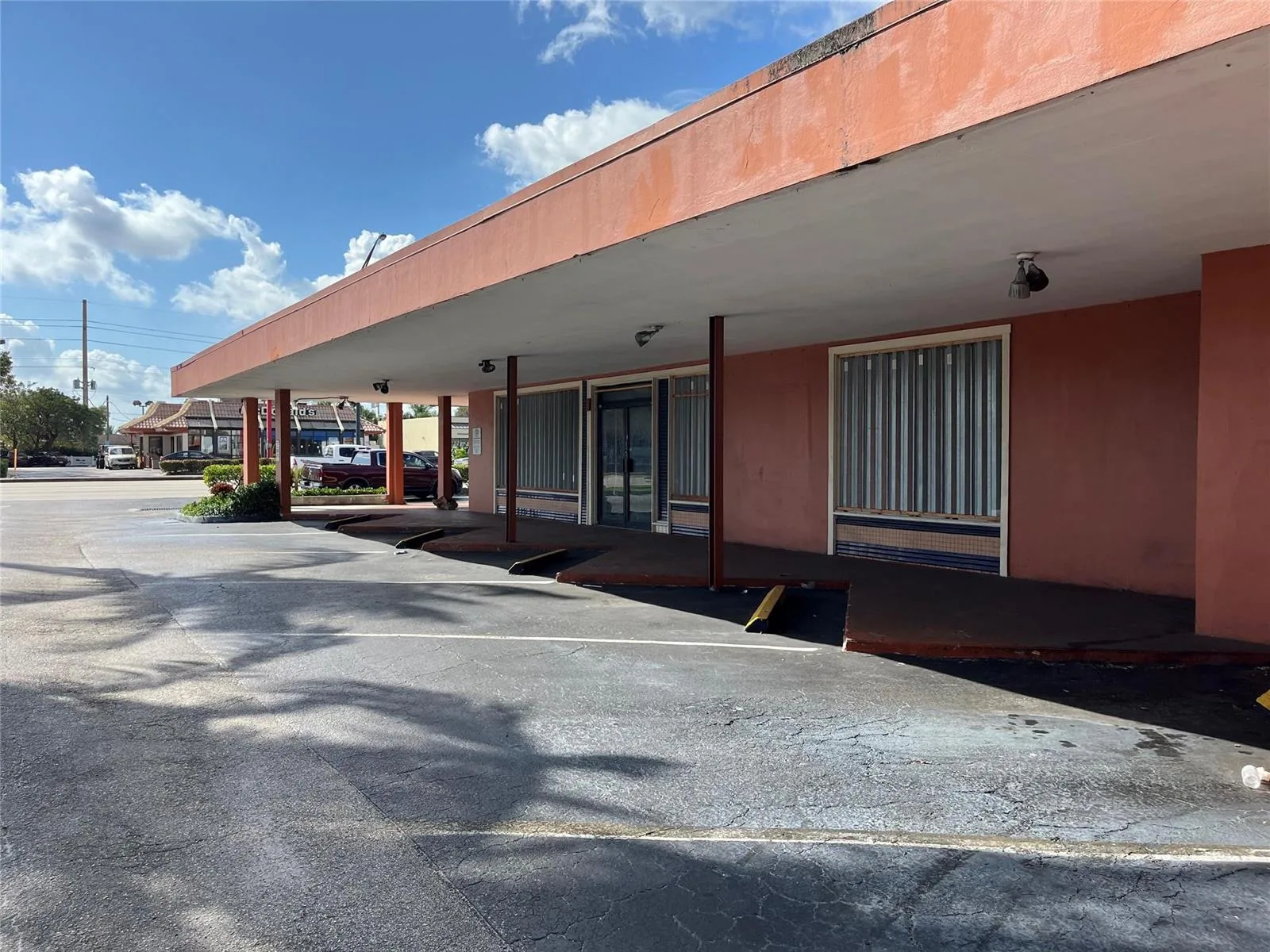 1361 E Commercial Boulevard, Oakland Park, FL 33334 photo 2